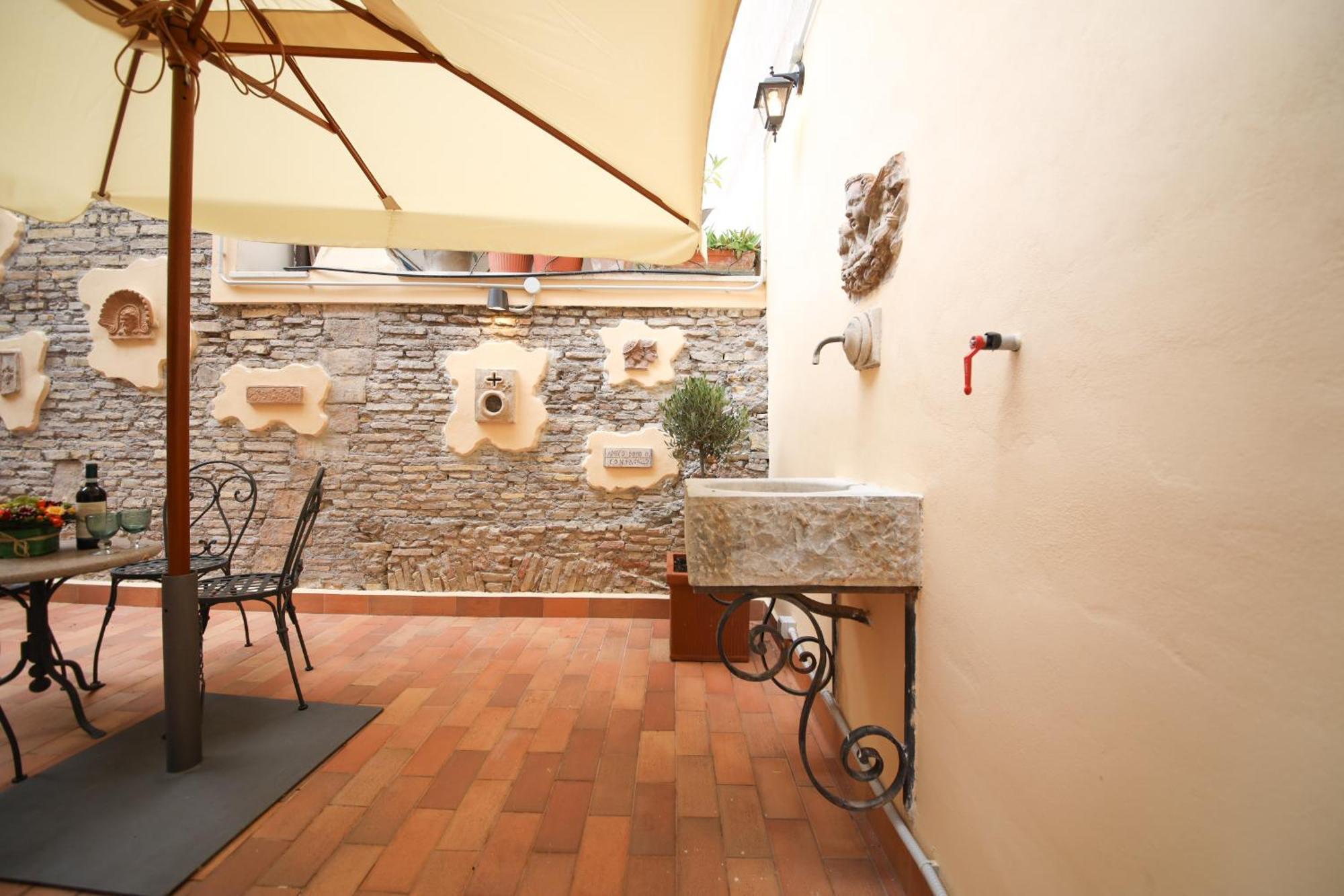 Apartmán Domus Minelli Navona By Ghor Řím Exteriér fotografie